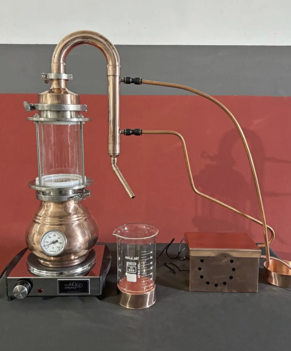 3,9 L Kupfer-Destille mit Glaskammer 3